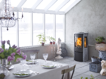 Contura 556T black with door