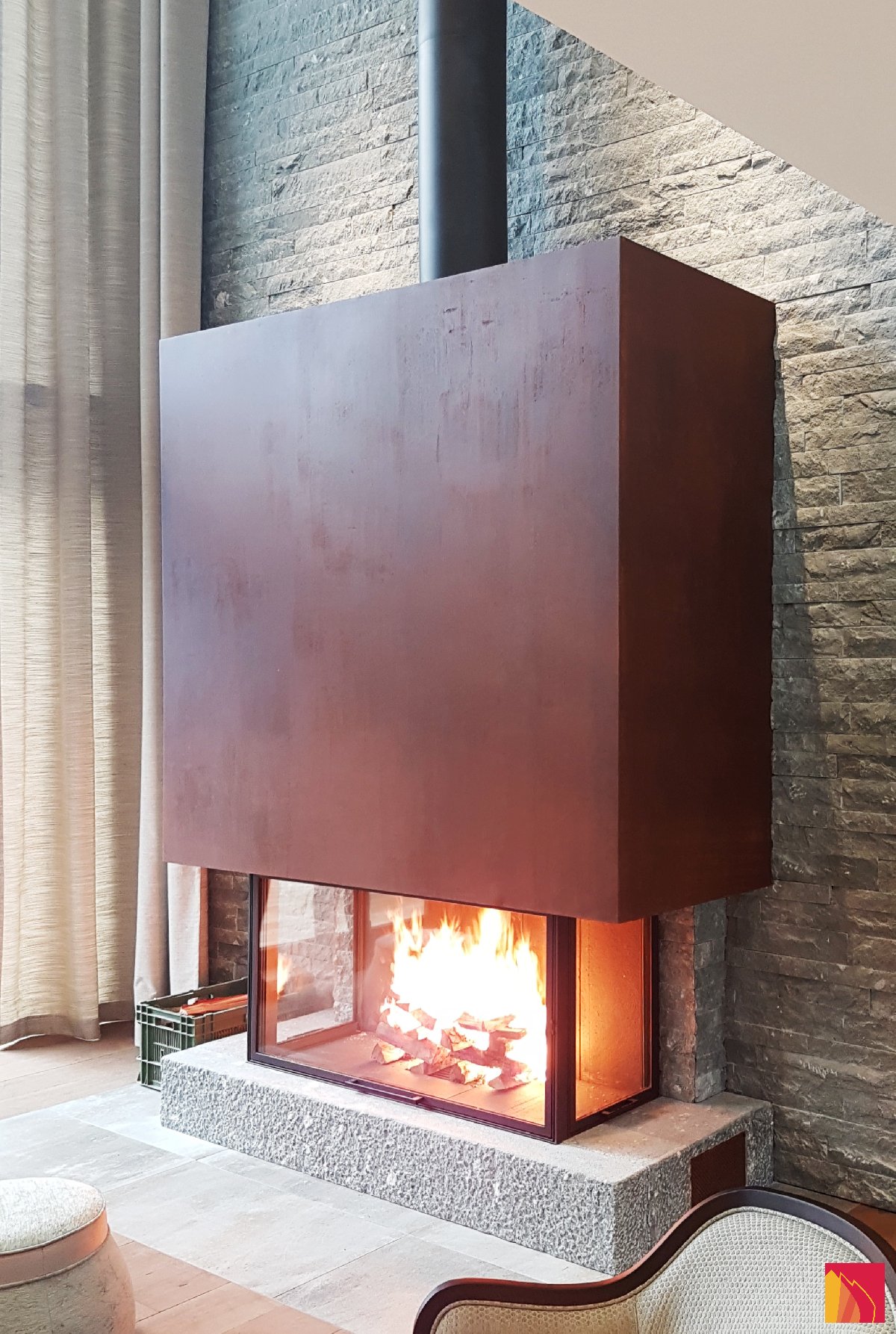 Staffieri-open haard op maat - Carron-Lugon