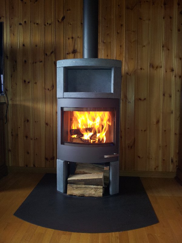 Poêle à bois Skantherm Ator+ - Carron-Lugon