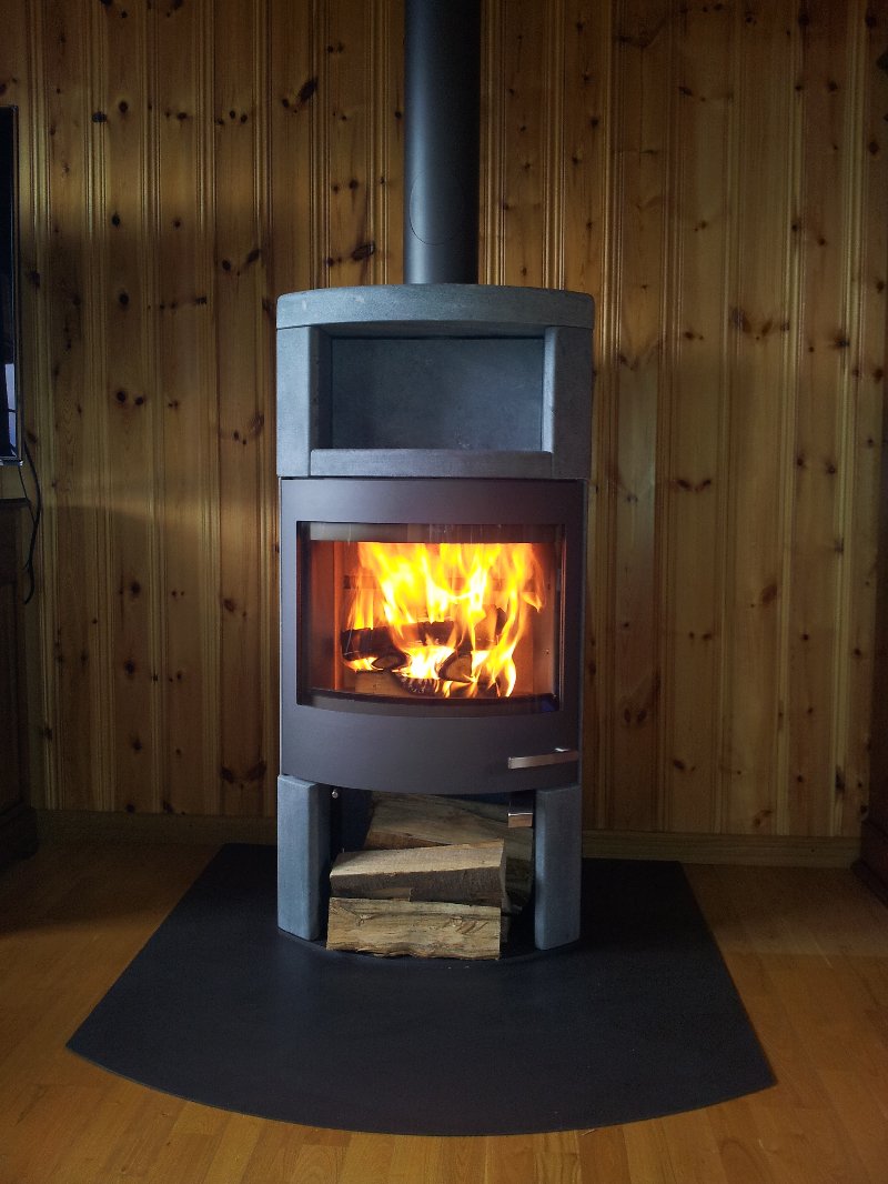 Poêle à bois Skantherm Ator+ - Carron-Lugon