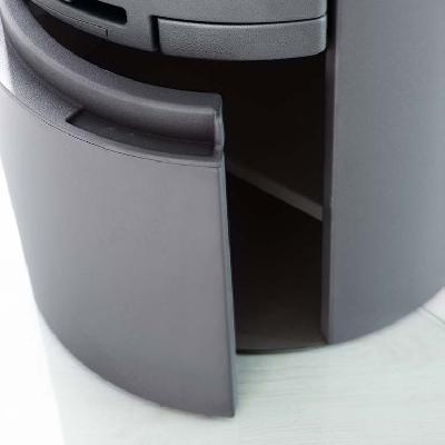 Porta con chiusura ammortizzata