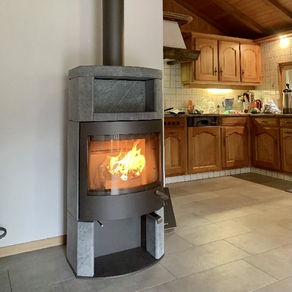 Poêle à bois Skantherm Ator+ - Carron-Lugon