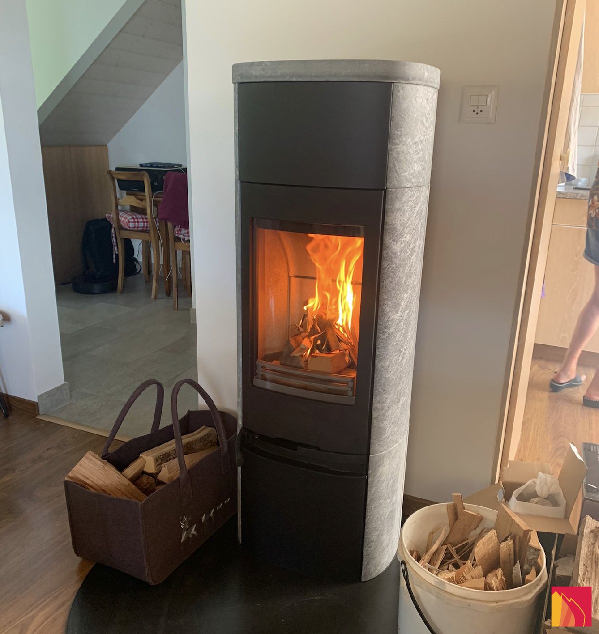 Contura 890T - Carron-Lugon