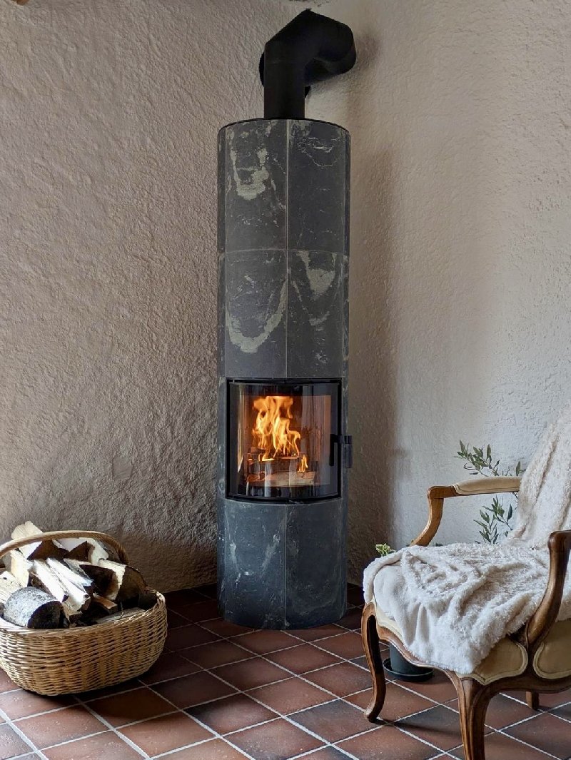 Tulikivi Puro 18 - Carron-Lugon